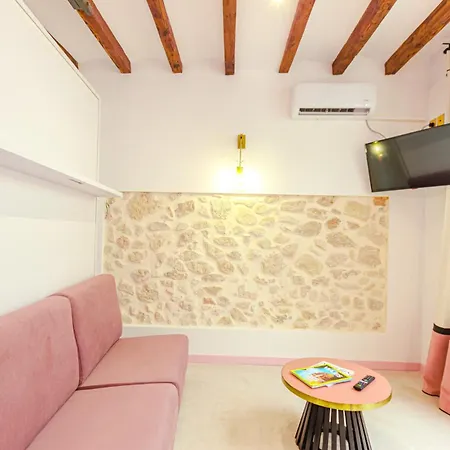 Glamorous Pink Studio In City Center Alicante Exterior photo
